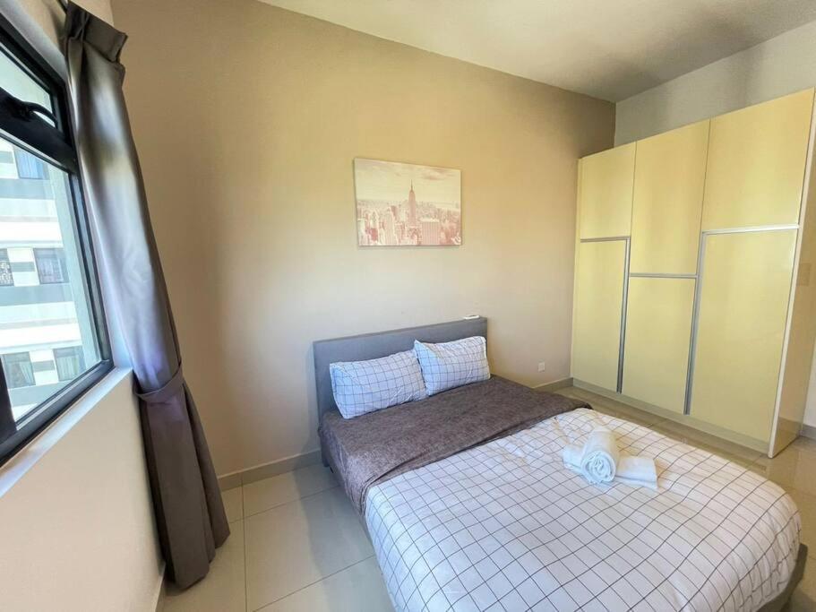 נוסג'יה Meridin Medini By Wp Homestay מראה חיצוני תמונה
