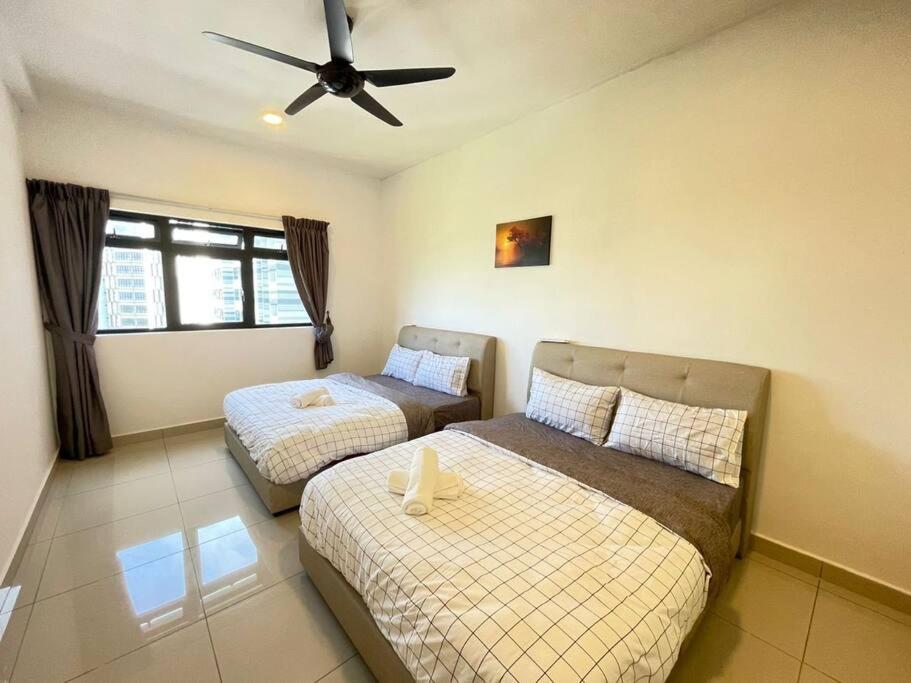 נוסג'יה Meridin Medini By Wp Homestay מראה חיצוני תמונה