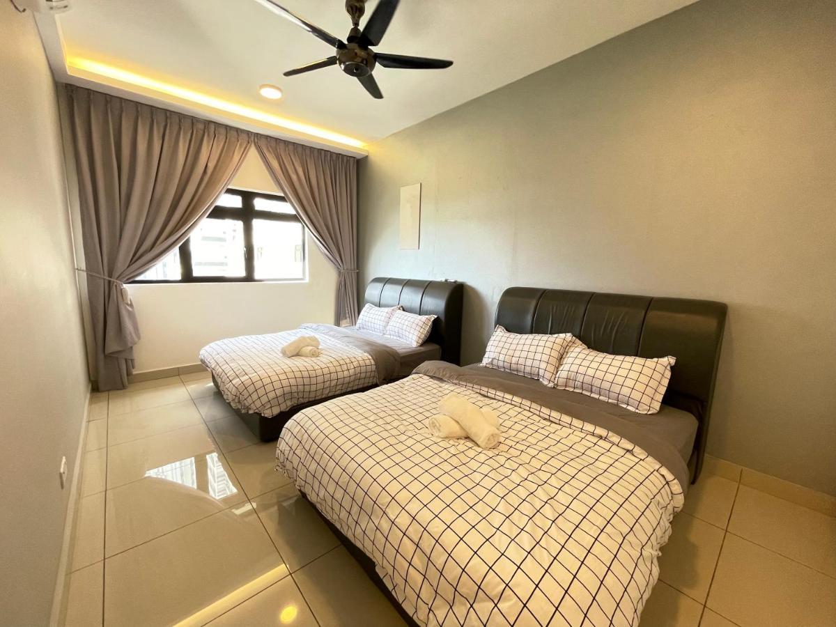 נוסג'יה Meridin Medini By Wp Homestay מראה חיצוני תמונה