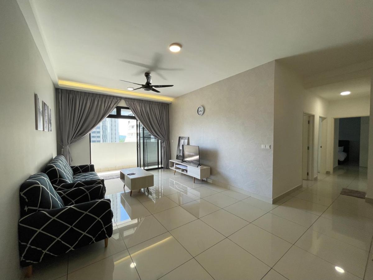נוסג'יה Meridin Medini By Wp Homestay מראה חיצוני תמונה