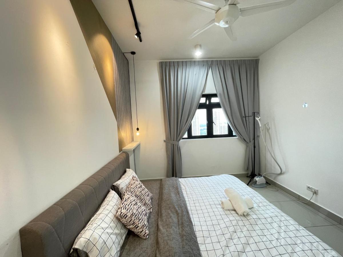 נוסג'יה Meridin Medini By Wp Homestay מראה חיצוני תמונה