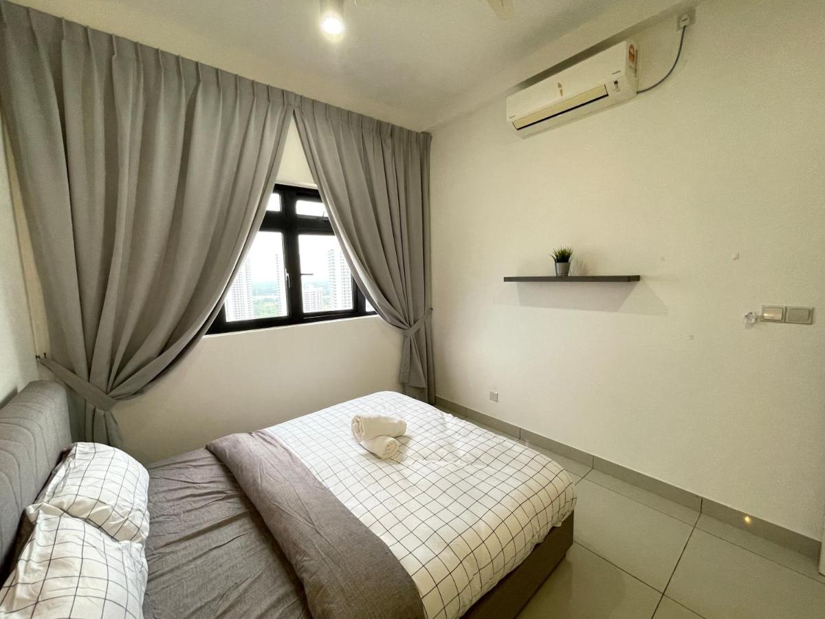 נוסג'יה Meridin Medini By Wp Homestay מראה חיצוני תמונה