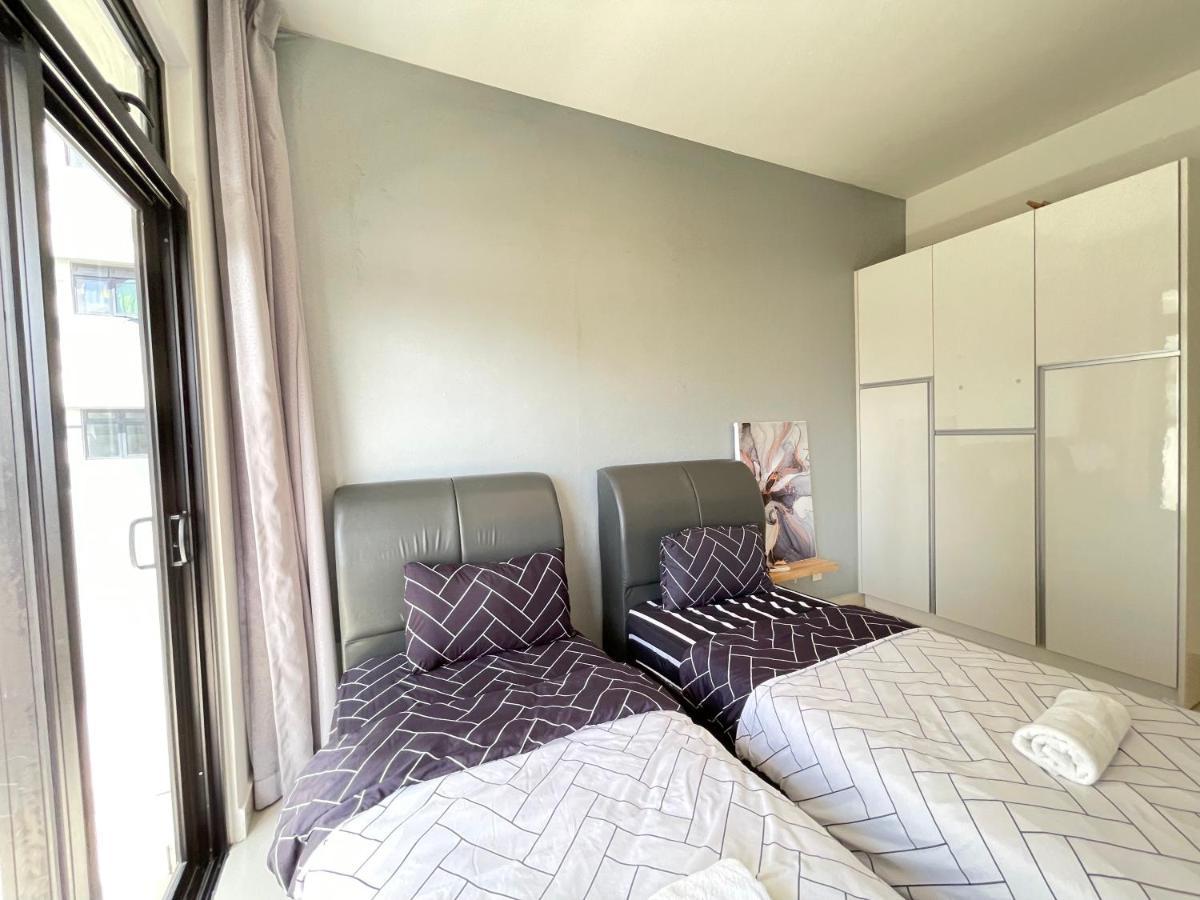 נוסג'יה Meridin Medini By Wp Homestay מראה חיצוני תמונה