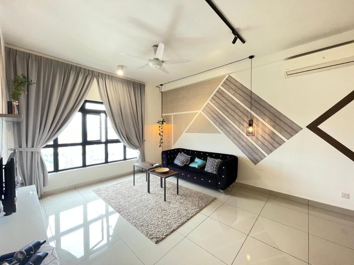 נוסג'יה Meridin Medini By Wp Homestay מראה חיצוני תמונה