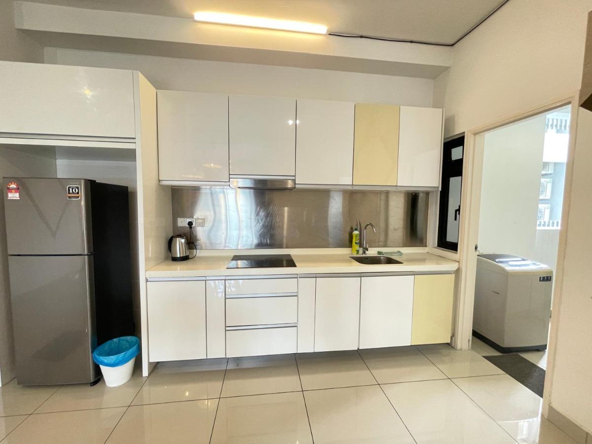 נוסג'יה Meridin Medini By Wp Homestay מראה חיצוני תמונה