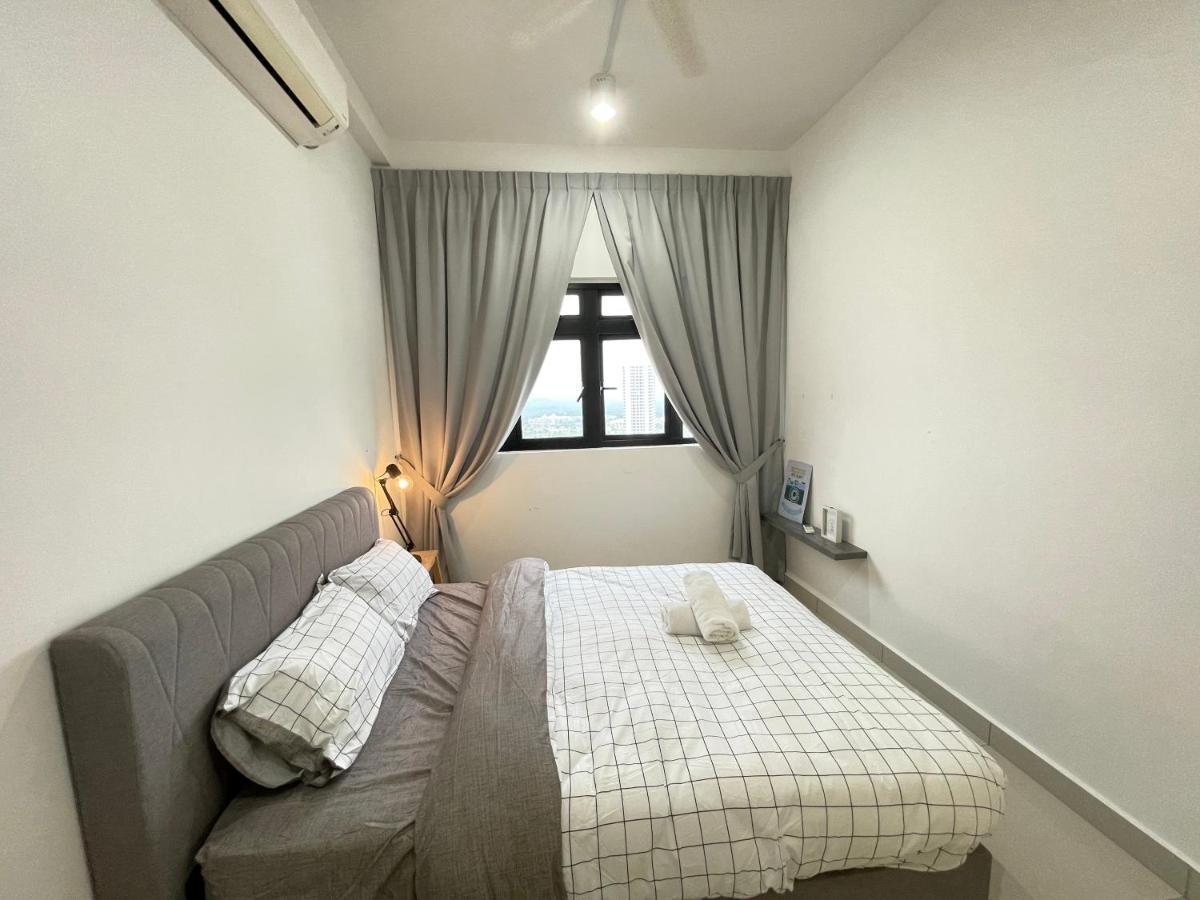 נוסג'יה Meridin Medini By Wp Homestay מראה חיצוני תמונה